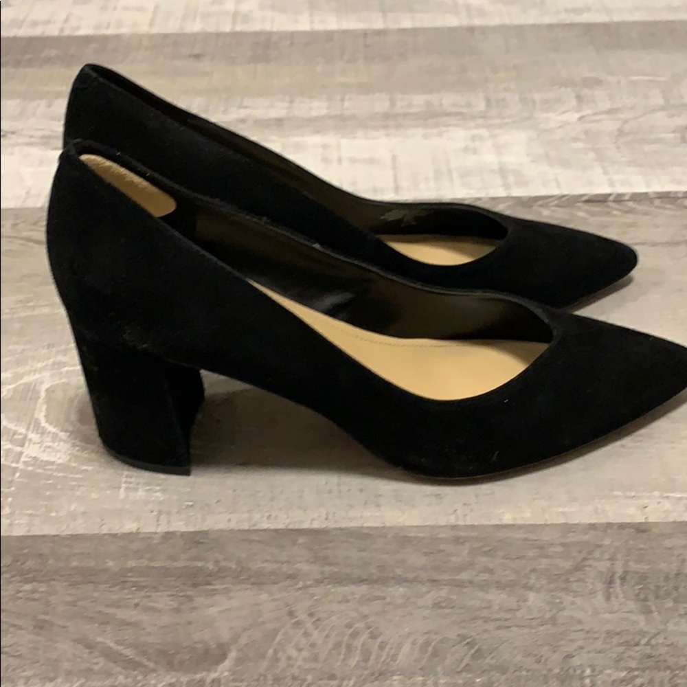 Suede Marc Fisher pumps